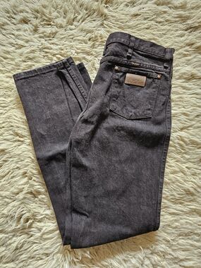 NWOT Wrangler Men's Dark Charcoal Straight Jeans 35x34